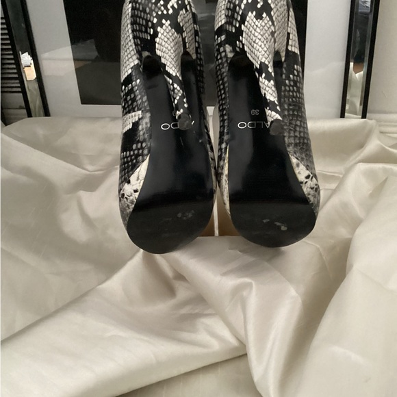 ALDO, Snake Skin Shoes - Picture 3 of 4